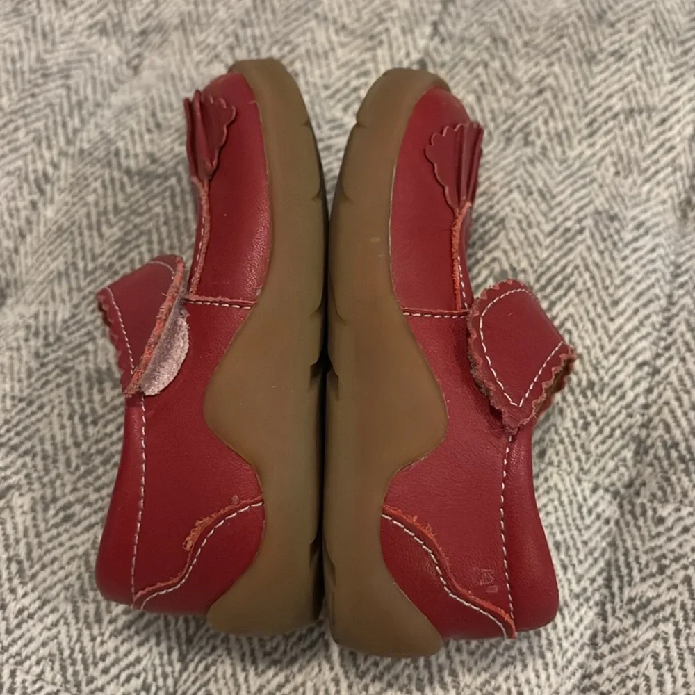 Livie & Luca size 5
